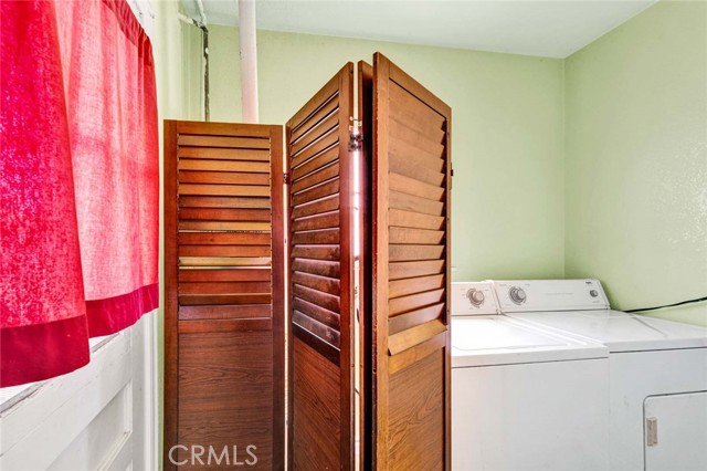 2184 Cedar Avenue, Long Beach CA: https://media.crmls.org/medias/41feb224-aaf3-49c9-8ad0-f8fed16f0db1.jpg