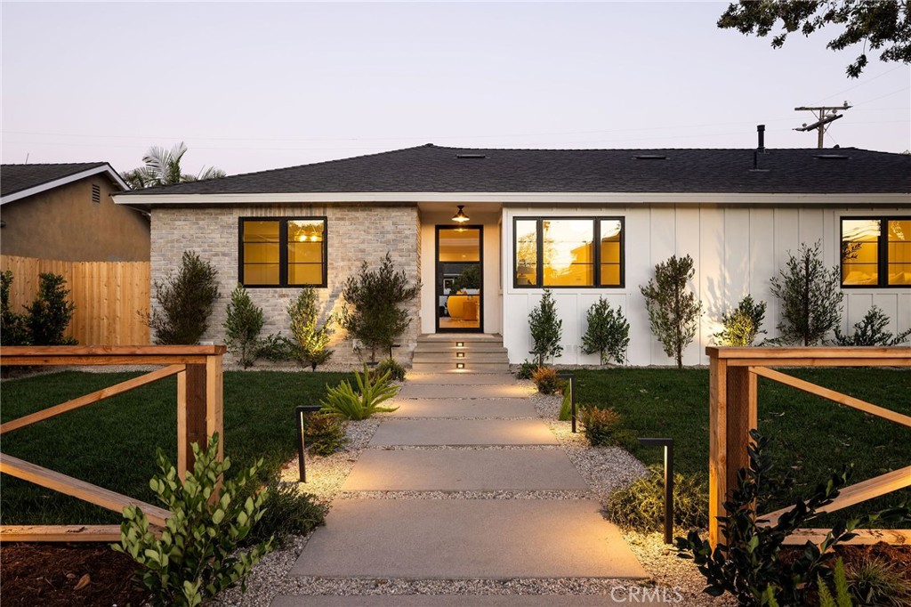 MLS #OC26163629 image #1