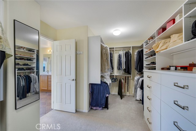 When a home says it has a walk-in closet in the Master, this is what you should expect.