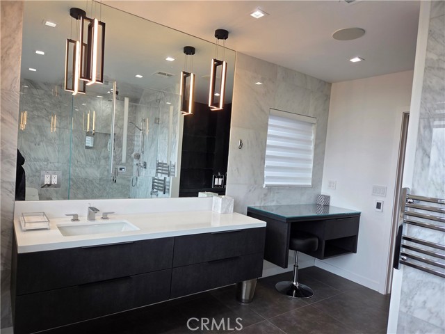 Detail Gallery Image 17 of 25 For 1100 Bel Air Pl, Bel Air,  CA 90077 - 6 Beds | 7/1 Baths