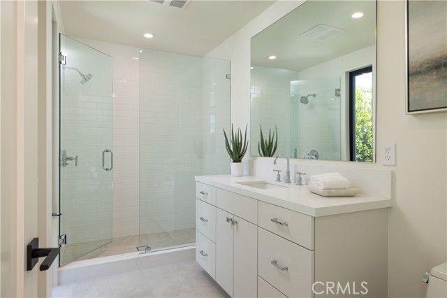 Detail Gallery Image 37 of 65 For 4539 Fairfield Dr, Corona Del Mar,  CA 92625 - 5 Beds | 5/2 Baths