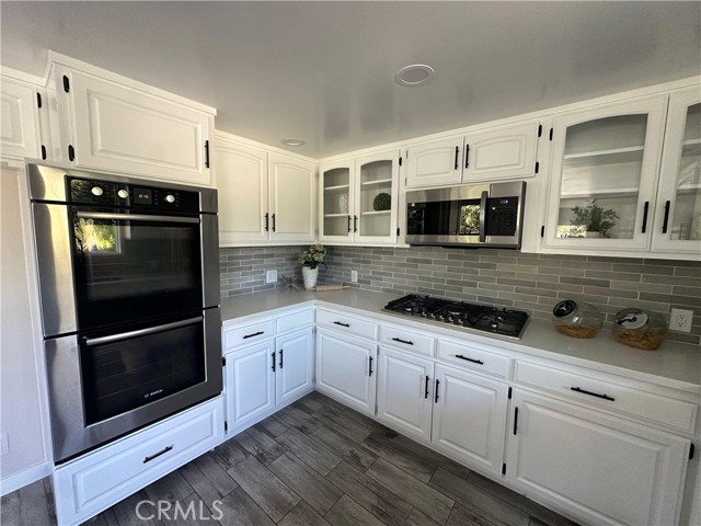 Detail Gallery Image 10 of 11 For 9907 Shadow Hills Drive, Los Angeles,  CA 91040 - 3 Beds | 3 Baths