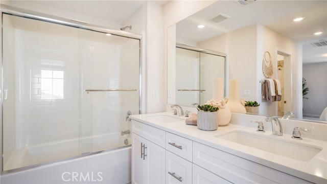 31583 Cobalite Drive, Winchester CA: https://media.crmls.org/medias/42029d89-68cb-4b83-b8f3-348788c5c482.jpg