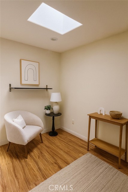 Detail Gallery Image 8 of 9 For 17755 Merridy, Northridge,  CA 91325 - 3 Beds | 2/1 Baths