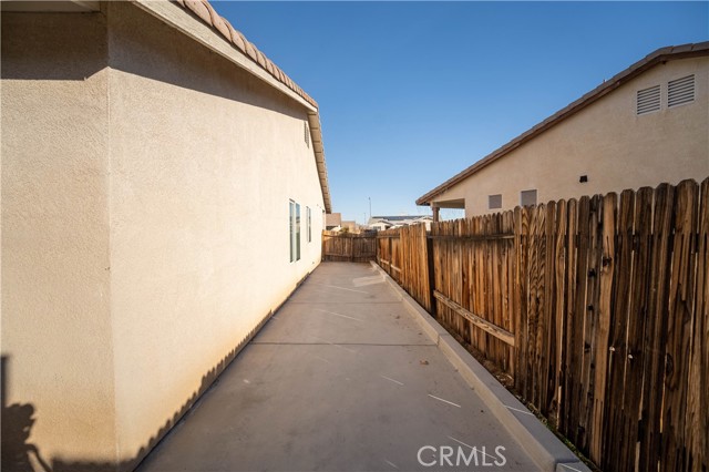 Detail Gallery Image 16 of 19 For 13125 Georgetown Ln, Victorville,  CA 92392 - 3 Beds | 2 Baths