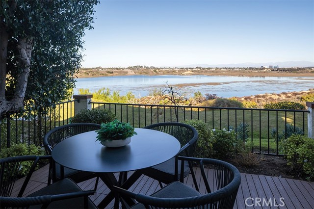 Detail Gallery Image 27 of 28 For 2175 Vista Entrada, Newport Beach,  CA 92660 - 3 Beds | 2/1 Baths