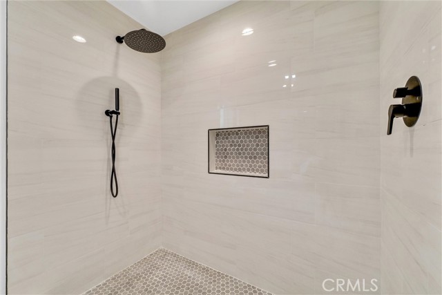 Detail Gallery Image 28 of 57 For 1785 Monte Vista St, Pasadena,  CA 91106 - 4 Beds | 2/1 Baths