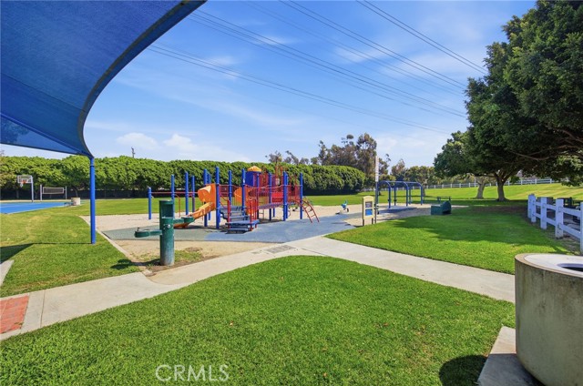 Detail Gallery Image 47 of 49 For 105 Harvard Ln, Seal Beach,  CA 90740 - 5 Beds | 2 Baths