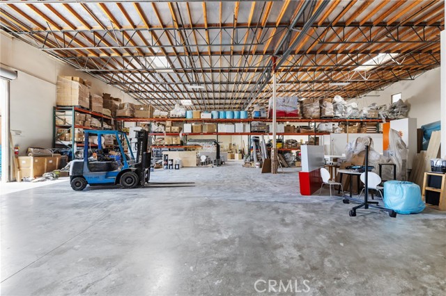 620 S Magnolia Avenue, Ontario CA: https://media.crmls.org/medias/42064a51-1267-48e7-9f59-ceae61a84f80.jpg