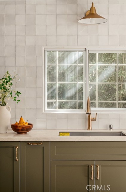 Detail Gallery Image 11 of 38 For 3517 Ellsworth, Los Angeles,  CA 90026 - 2 Beds | 1 Baths