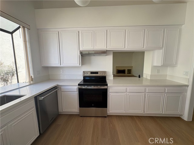 Detail Gallery Image 10 of 26 For 7932 Pearl St, Ventura,  CA 93004 - 2 Beds | 2 Baths