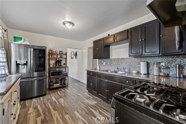 Detail Gallery Image 10 of 45 For 352 E 16th, San Bernardino,  CA 92404 - 2 Beds | 1 Baths