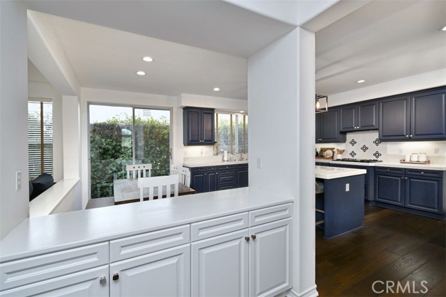 Detail Gallery Image 10 of 60 For 7417 Darnoch Way, West Hills,  CA 91307 - 5 Beds | 4/1 Baths