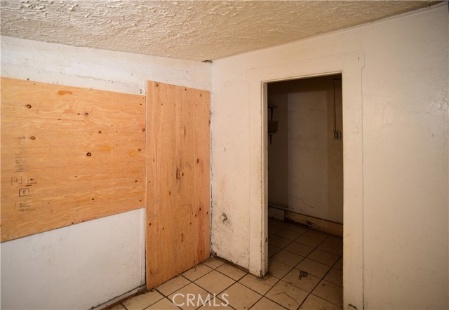 Detail Gallery Image 16 of 21 For 142 W 58th, Los Angeles,  CA 90037 - 2 Beds | 1 Baths
