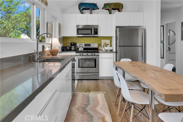 Detail Gallery Image 10 of 40 For 990 Akron Rd, Templeton,  CA 93465 - 3 Beds | 2 Baths