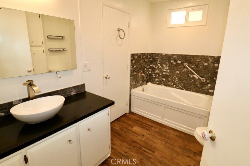 MLS #OC25237648 image #36