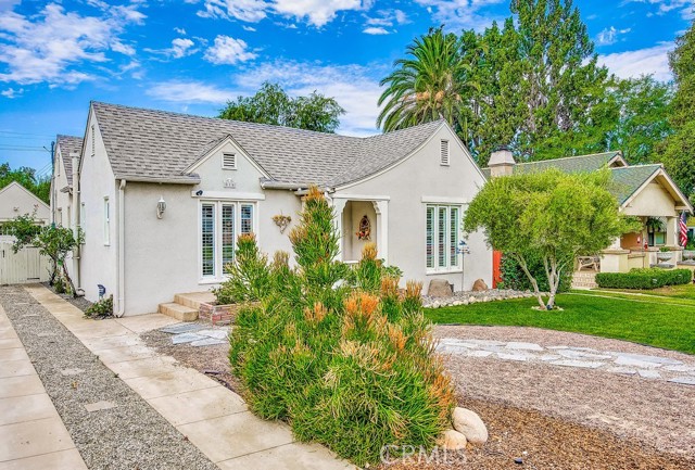 Detail Gallery Image 3 of 25 For 816 College Ave #1,  Redlands,  CA 92374 - 3 Beds | 1 Baths
