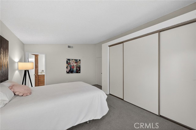 Image 34 of 59 For 13077 Bagatelle