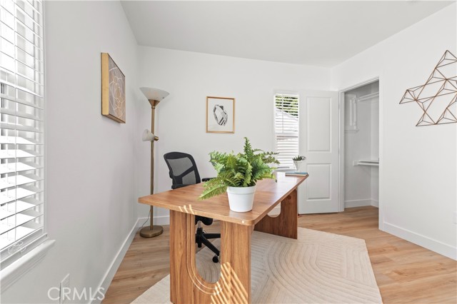 128 S Citrus Avenue, Fullerton CA: https://media.crmls.org/medias/420abea7-3ed3-4c8e-a482-bb540d78c1bf.jpg