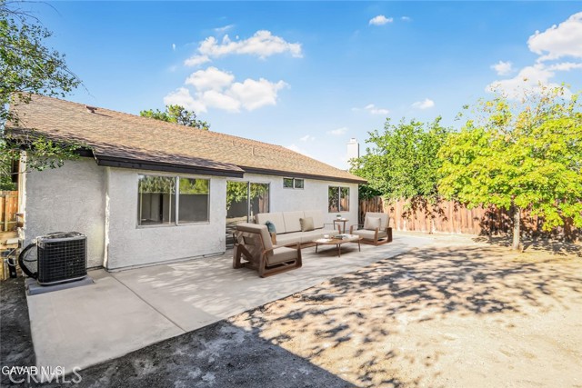 Detail Gallery Image 19 of 21 For 2733 Coria Pl, Palmdale,  CA 93550 - 3 Beds | 2 Baths