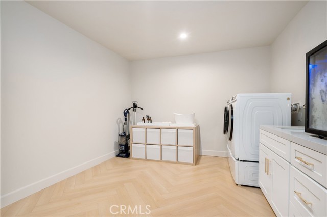 Image 36 of 53 For 23229 8th Street