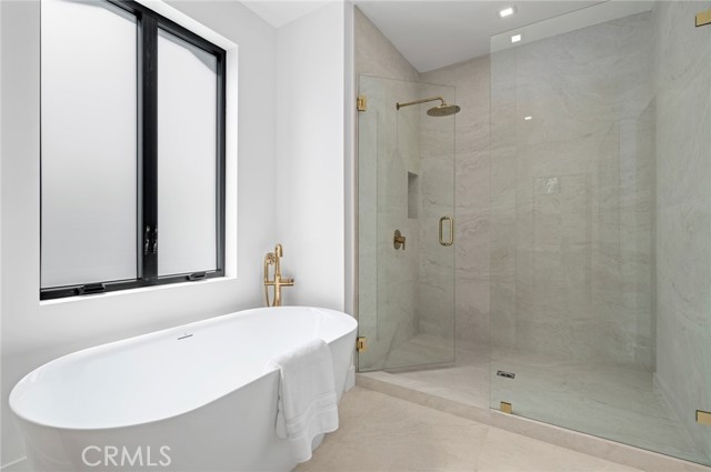 Detail Gallery Image 31 of 35 For 281 Santo Tomas Ave, Costa Mesa,  CA 92627 - 4 Beds | 4/1 Baths