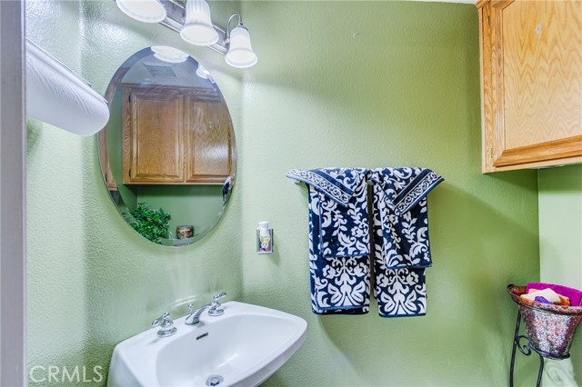 924 N Turner Avenue, Ontario CA: https://media.crmls.org/medias/420bdf5e-921d-4f25-bc3b-b8cf042ae61a.jpg