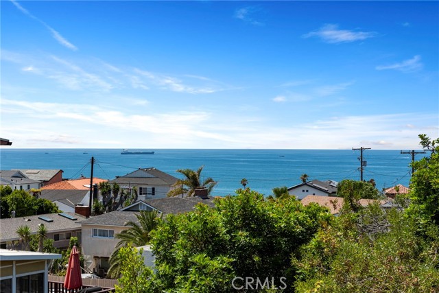 Detail Gallery Image 10 of 29 For 7512 Rindge Ave, Playa Del Rey,  CA 90293 - 3 Beds | 3 Baths