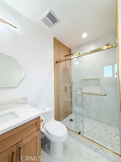 Detail Gallery Image 3 of 9 For 604 S Vicki #B,  Anaheim,  CA 92804 - 3 Beds | 2 Baths