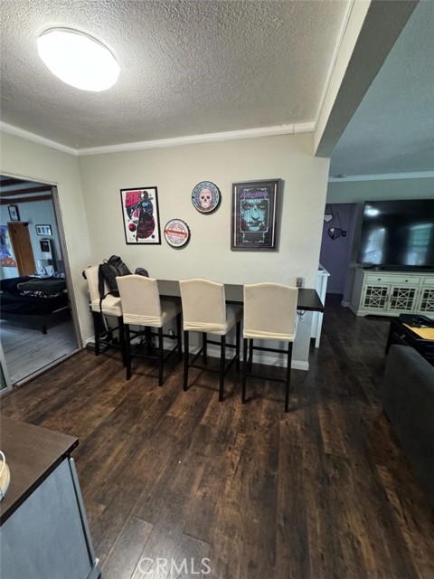 Detail Gallery Image 14 of 22 For 6045 Harding Ave, South Gate,  CA 90280 - 2 Beds | 2 Baths