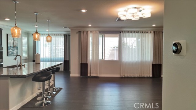 6956 Dublin Drive, Chino CA: https://media.crmls.org/medias/420eaf21-3be4-45a9-b22a-1fee24b55835.jpg