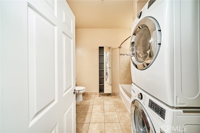 Detail Gallery Image 20 of 30 For 300 E Providencia Ave #211,  Burbank,  CA 91502 - 1 Beds | 1 Baths