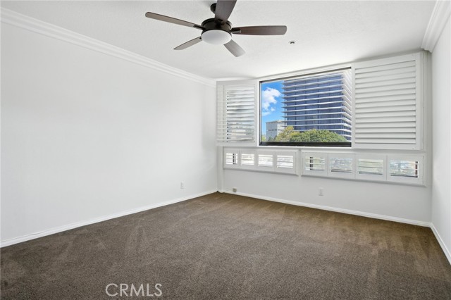 121 S Hope Street, Los Angeles CA: https://media.crmls.org/medias/420f9f85-45c5-4078-8998-1cd3fc5cf530.jpg