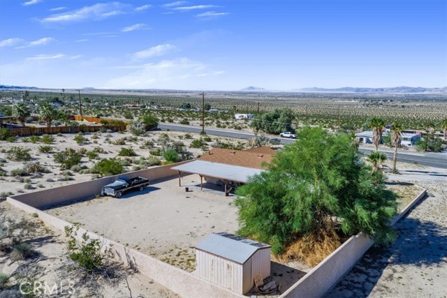 73255 Two Mile Road, 29 Palms CA: https://media.crmls.org/medias/420ff586-7d6f-4f70-8b4a-a78931df6d76.jpg