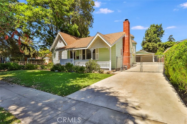 Detail Gallery Image 2 of 64 For 17727 Tulsa St, Granada Hills,  CA 91344 - 7 Beds | 4 Baths