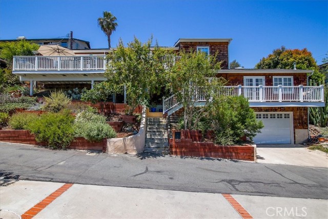 1078 Wykoff Way, Laguna Beach CA: https://media.crmls.org/medias/42108439-cf8c-40f8-b9bd-60e98ccb3cf1.jpg