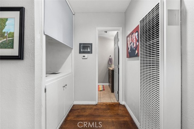 Detail Gallery Image 24 of 33 For 1334 E 1st, Long Beach,  CA 90802 - 2 Beds | 2 Baths