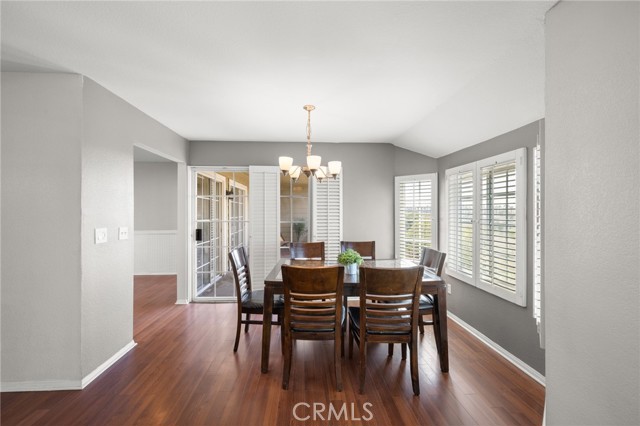 Detail Gallery Image 6 of 39 For 1053 Lakeview, Azusa,  CA 91702 - 2 Beds | 2 Baths