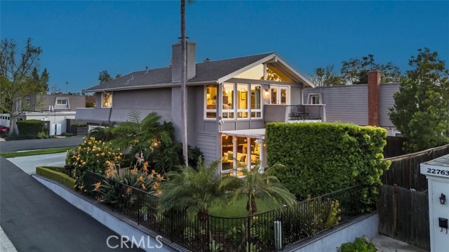 Front Image Thumbnail for CROC26052960