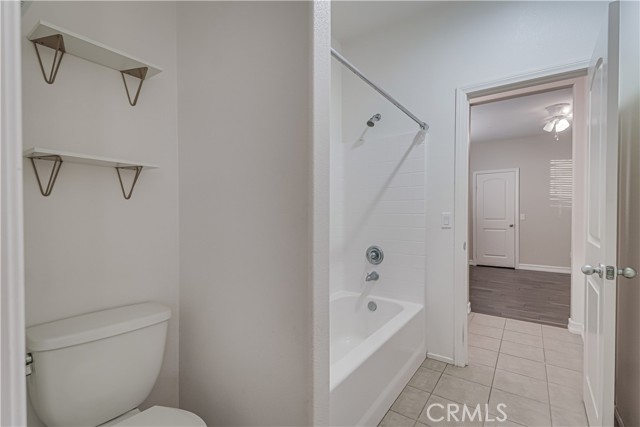 Detail Gallery Image 26 of 44 For 5005 Silvery Jewel, Bakersfield,  CA 93313 - 5 Beds | 3/1 Baths