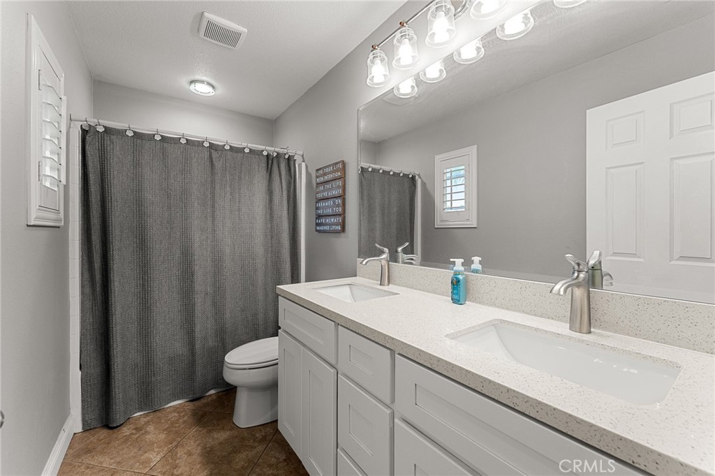 MLS #IV25160010 image #44