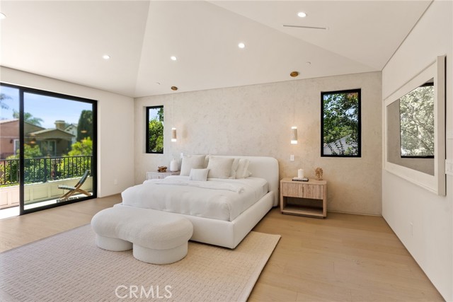 Detail Gallery Image 32 of 75 For 14738 Otsego St, Sherman Oaks,  CA 91403 - 5 Beds | 5/1 Baths