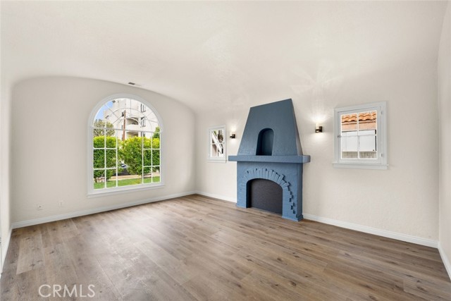 Detail Gallery Image 12 of 51 For 4326 Colbath Ave, Sherman Oaks,  CA 91423 - 2 Beds | 2 Baths