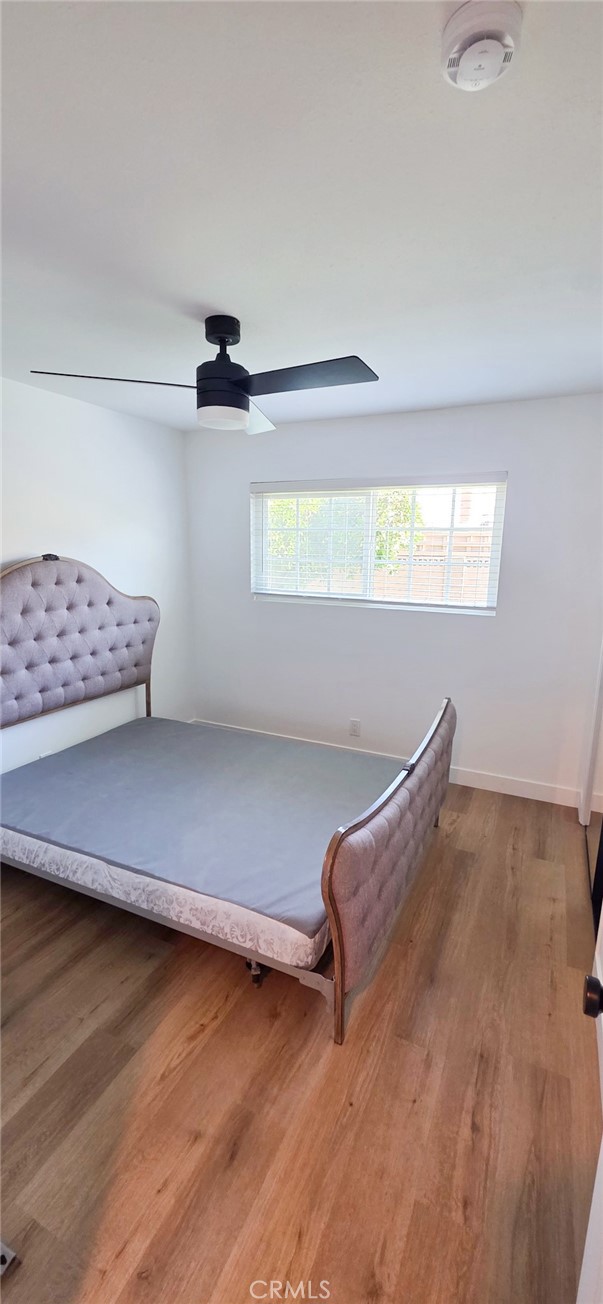 1502 W Hemlock Way, Santa Ana CA: https://media.crmls.org/medias/42131b98-f89e-4fdd-a434-9282f631b4b5.jpg