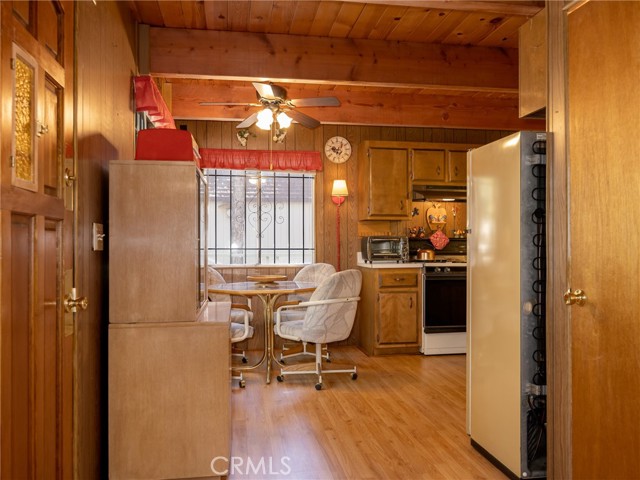 Detail Gallery Image 17 of 33 For 274 Pine Ln, Sugarloaf,  CA 92386 - 2 Beds | 1/1 Baths