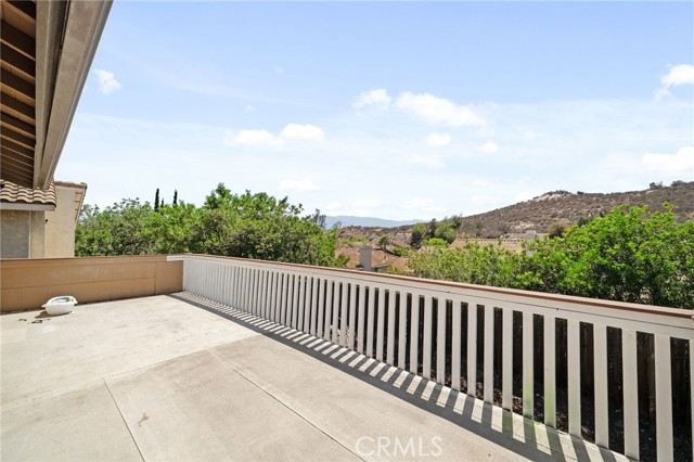 650 Rock Vista Drive, Corona CA: https://media.crmls.org/medias/421493b0-4117-4d04-a00a-7d64972361f5.jpg