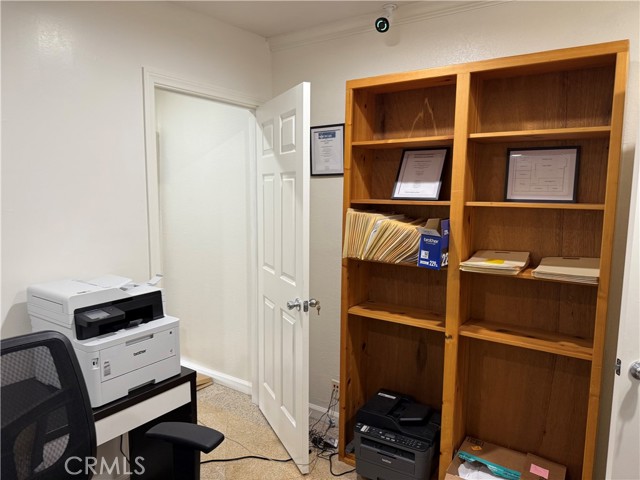 726 S Main, Santa Ana CA: https://media.crmls.org/medias/42152825-67f0-42bd-a6f2-5d1482b35e2e.jpg