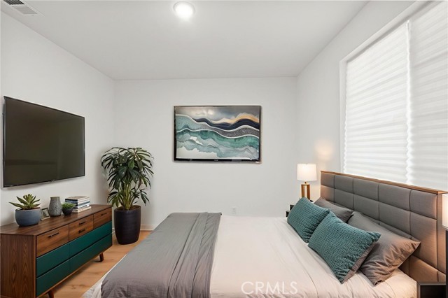 Image 7 of 60 For 431 Daniella Way
