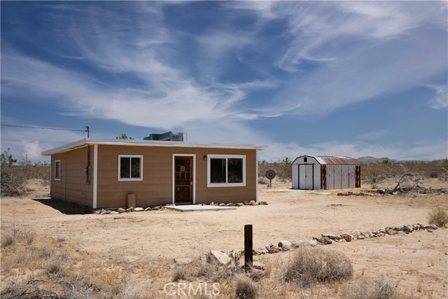 Image 2 for 1933 Rocky Acres Rd, Landers, CA 92285
