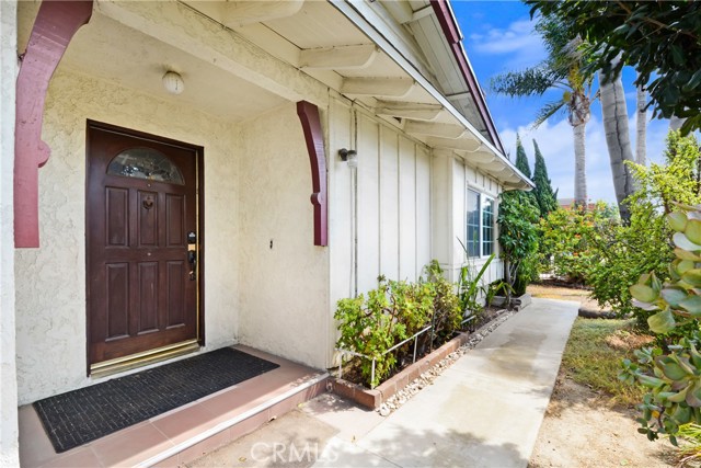 Detail Gallery Image 4 of 23 For 1459 E 214th St, Carson,  CA 90745 - 5 Beds | 3 Baths